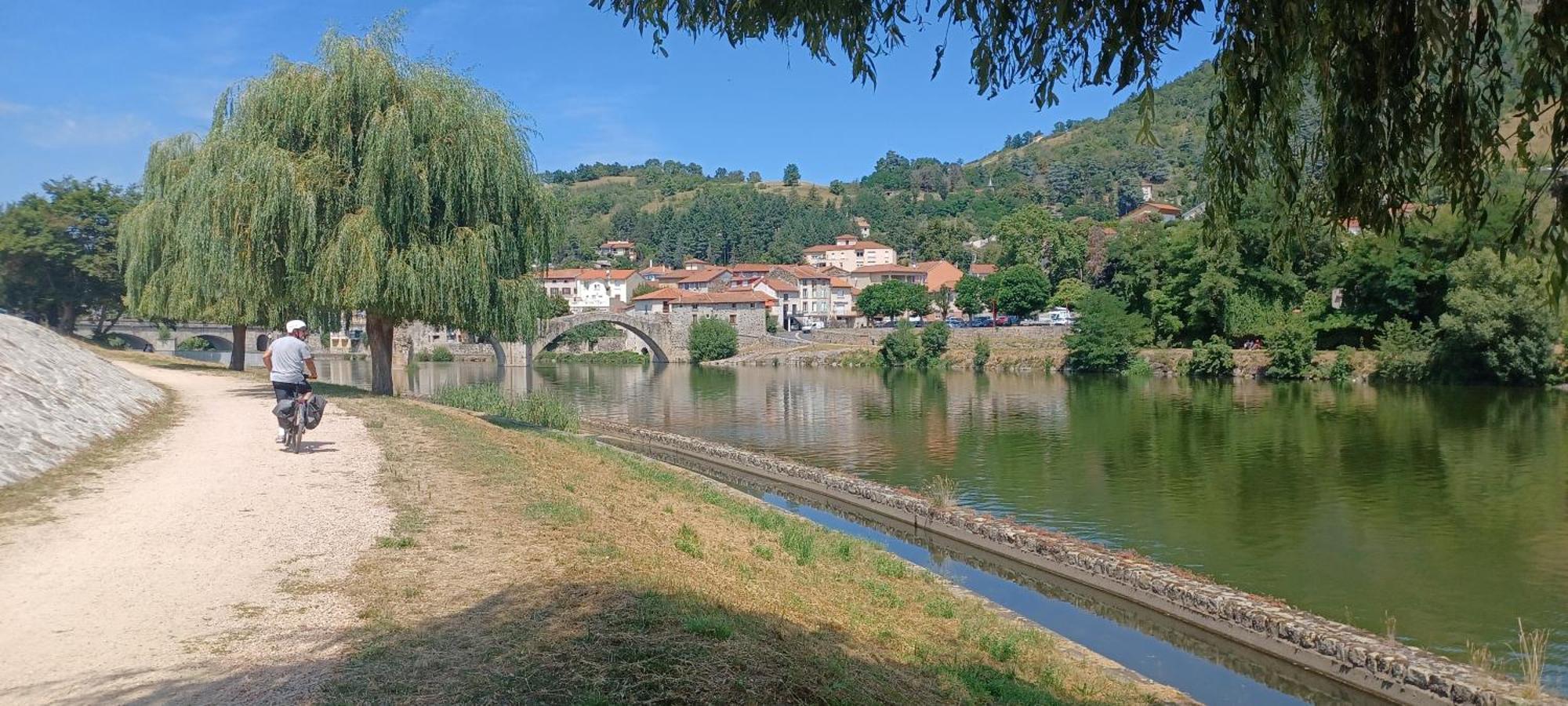 Gite Le Petit Nice Pradelles Buitenkant foto